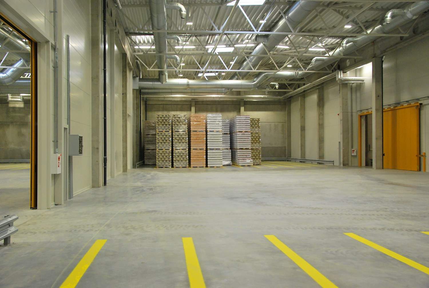 Mineraliniai pabarstai pramoninėms grindims